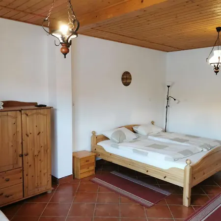 Guest house Szenkeparti Vendeghaz Penyige