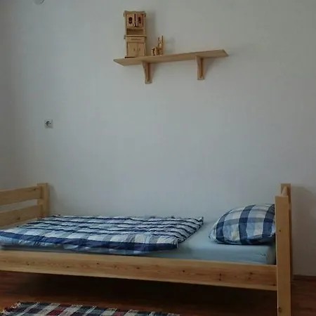 Szenkeparti Vendeghaz *