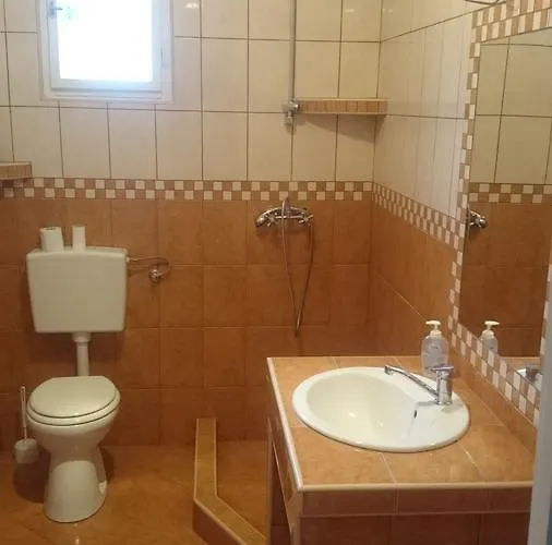 Szenkeparti Vendeghaz